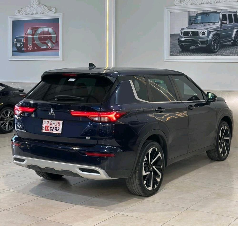 ميتسوبيشي اوتلاندر